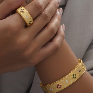 ست بنگل و انگشتر روبرتوکوین طرح جواهری مولتی کالر