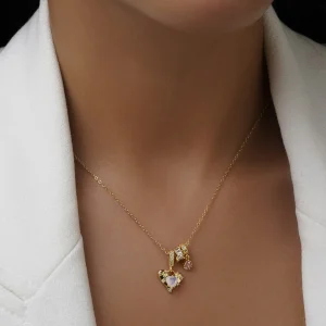 گردنبند مینیمال طرح طلا مدل افسون عشق