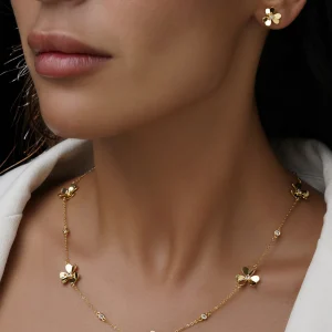 نیم‌ست زنانه طلایی طرح شکوفه‌ی آرام