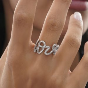 انگشتر طرح لاو LOVE نگینی