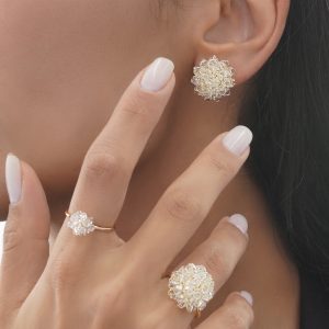 انگشتر گل کریستالی